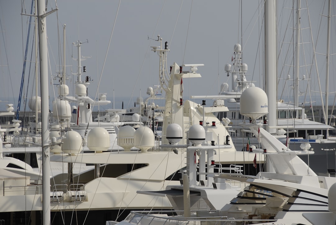 Sustainable Yacht Tourism